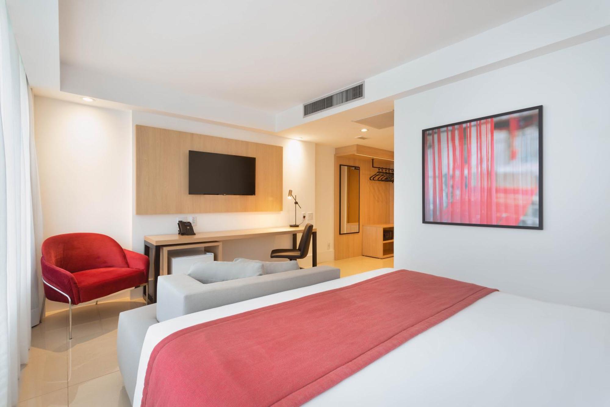 Hotel Ramada By Wyndham Alvorada 4*